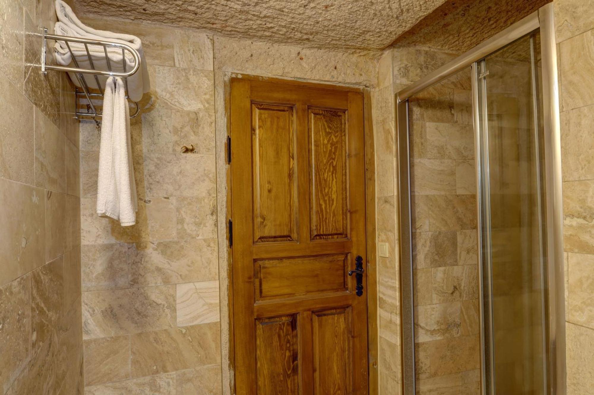Vasil Cave Hotel 우치사르 객실 사진